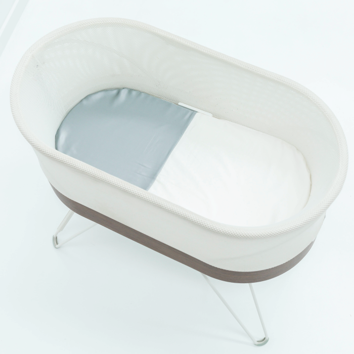 Silk Oval Bassinet Sheet – Silky Tots - Main Image